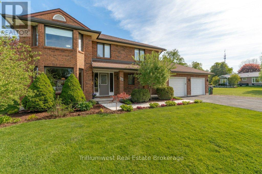 32 Sunset Drive, Woolwich, Ontario  N0B 2V0 - Photo 2 - X13160980