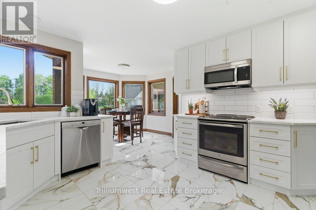 32 Sunset Drive, Woolwich, Ontario  N0B 2V0 - Photo 7 - X13160980