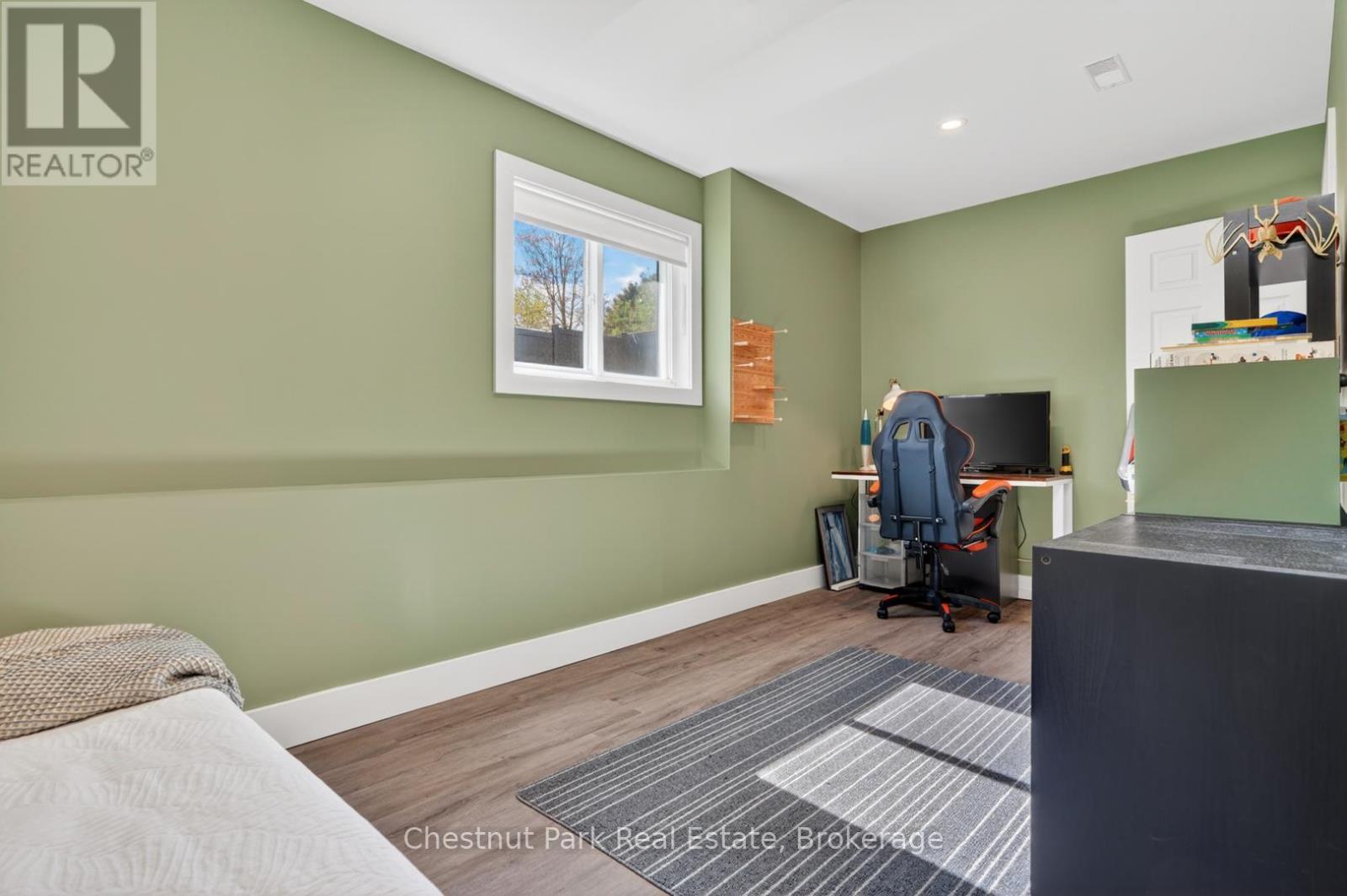 27 Walter Street, Huntsville, Ontario  P1H 1W2 - Photo 30 - X13161052