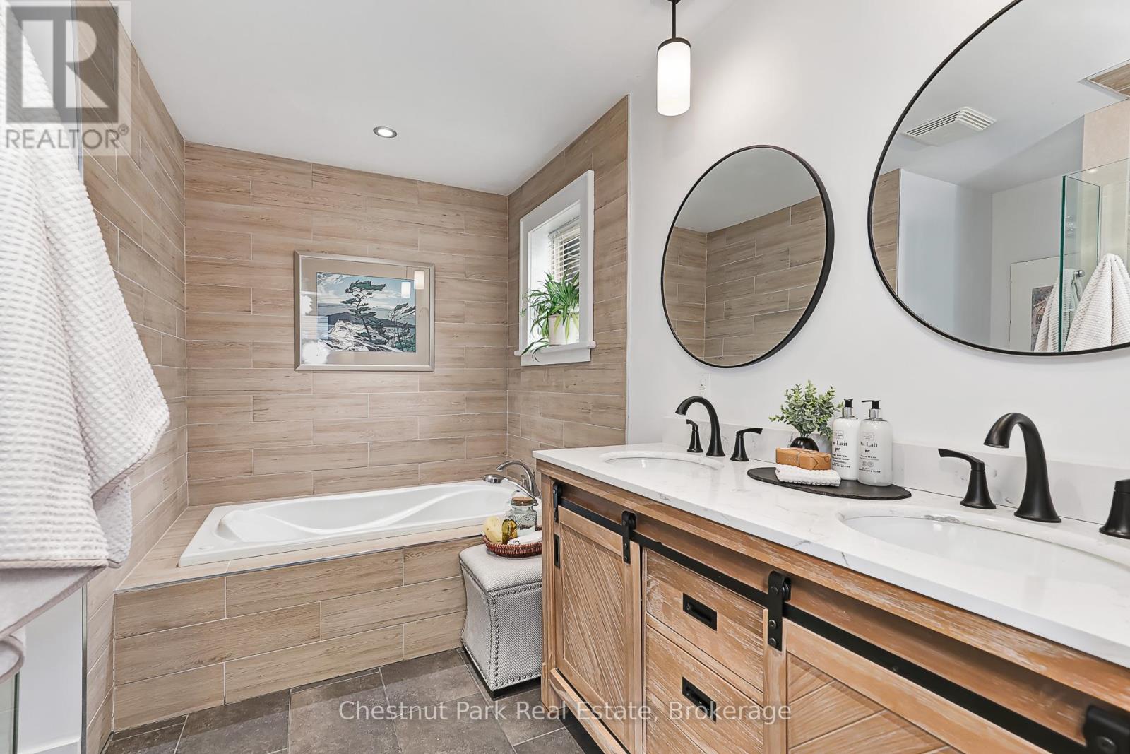 119 Hillcrest Drive, Blue Mountains, Ontario N0H 1J0 - Photo 21 - X13161254