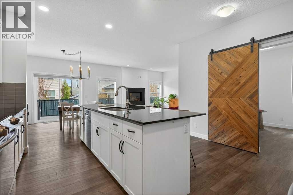 1091 Brightoncrest Green SE, Calgary, Alberta  T2Z 1G8 - Photo 5 - A2313746
