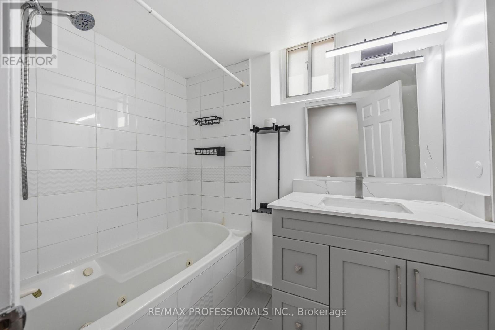 28 Chandler Drive, Toronto, Ontario  M1G 1Z2 - Photo 39 - E13157104