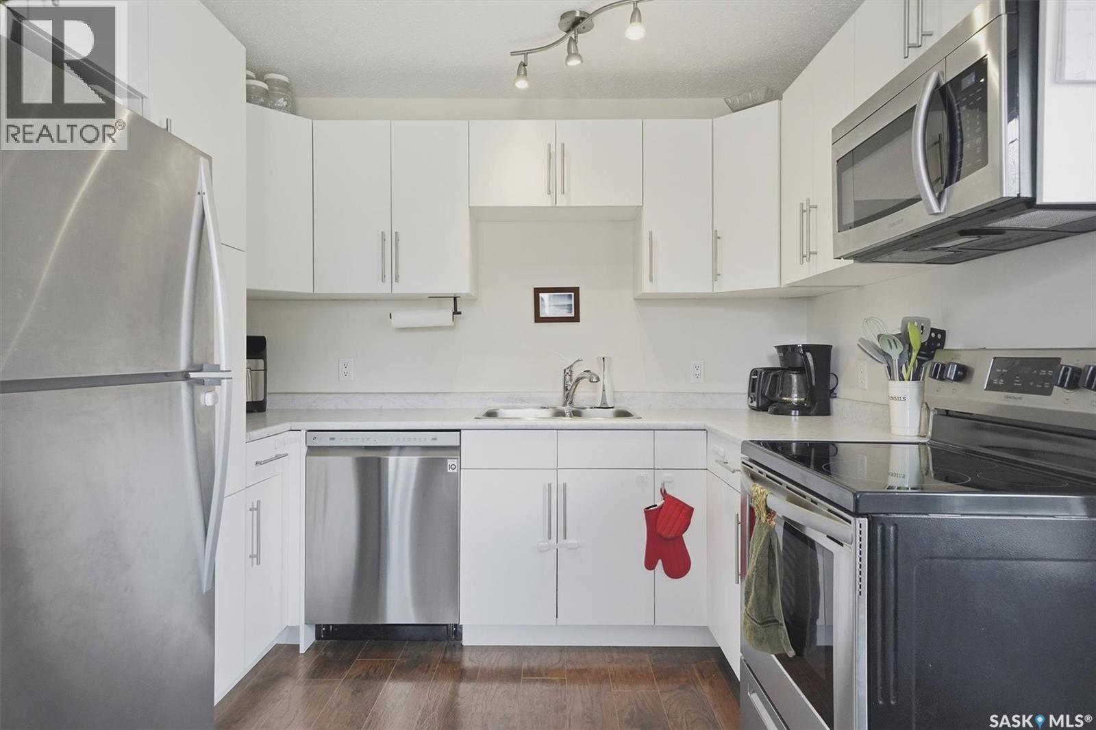 1725 Belfast Avenue, Saskatoon, Saskatchewan  S7M 0L6 - Photo 11 - SK036754