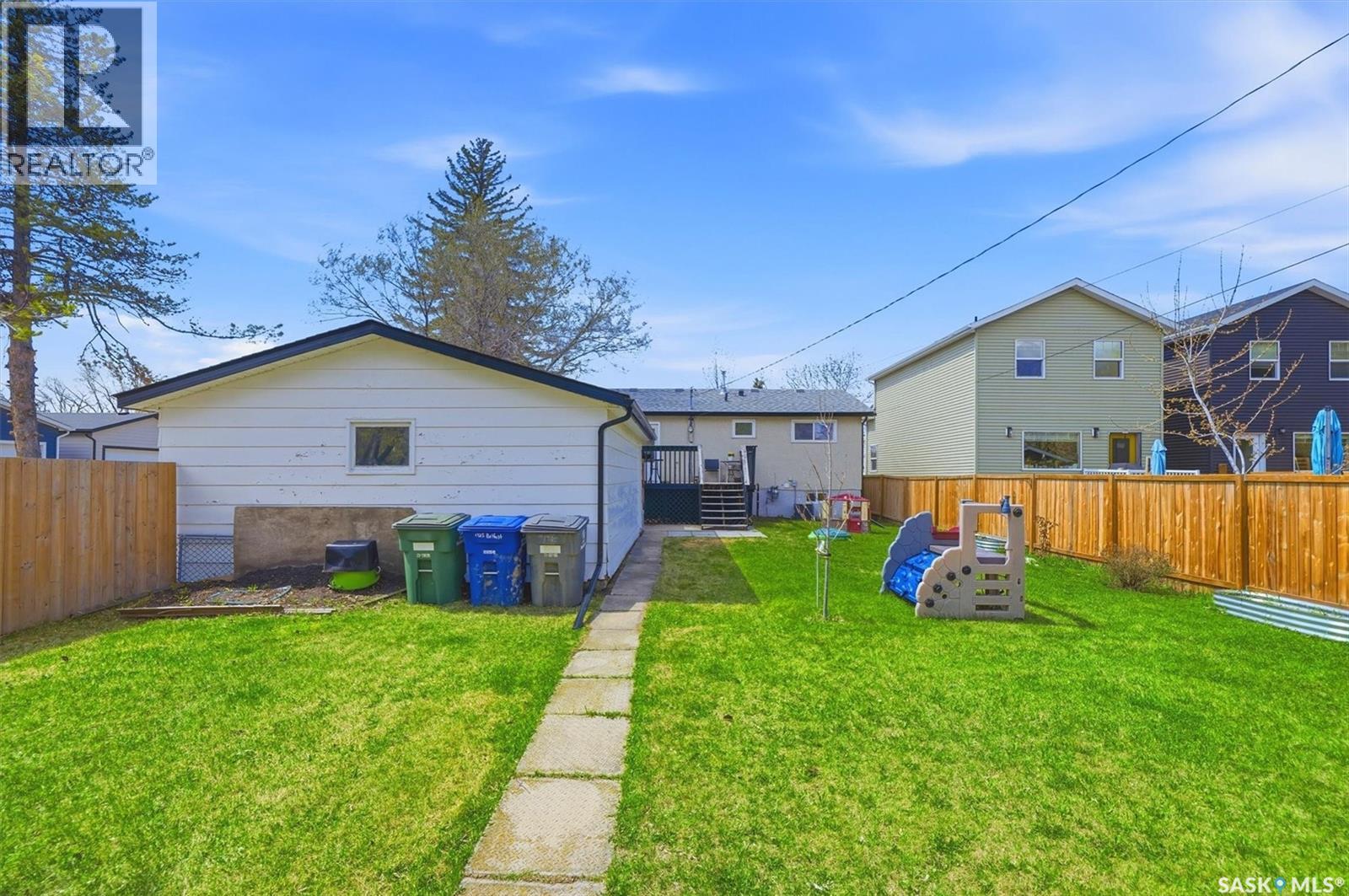 1725 Belfast Avenue, Saskatoon, Saskatchewan  S7M 0L6 - Photo 38 - SK036754