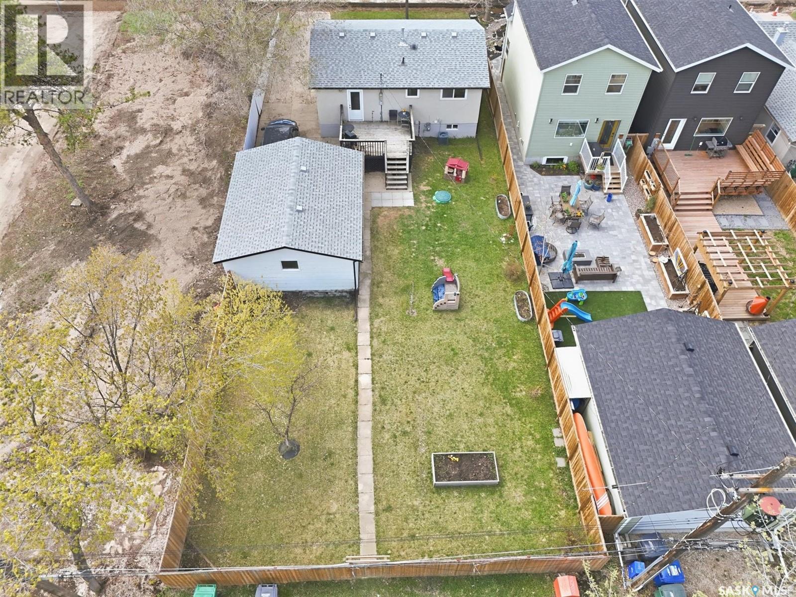 1725 Belfast Avenue, Saskatoon, Saskatchewan  S7M 0L6 - Photo 4 - SK036754