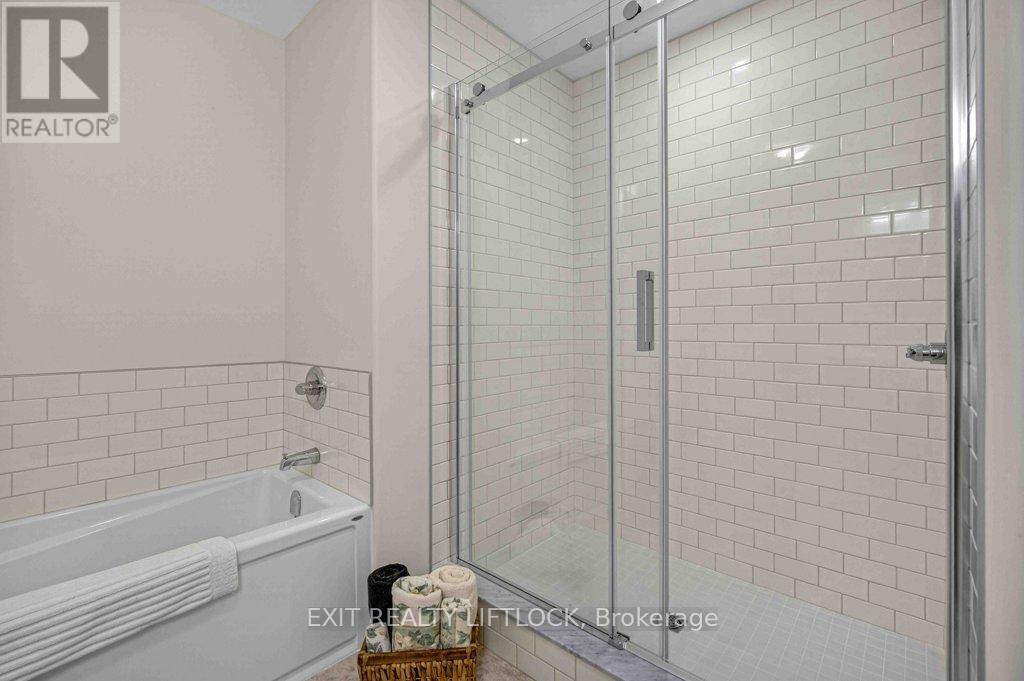 320 Mullighan Gardens, Peterborough, Ontario  K9K 0H2 - Photo 18 - X12966754