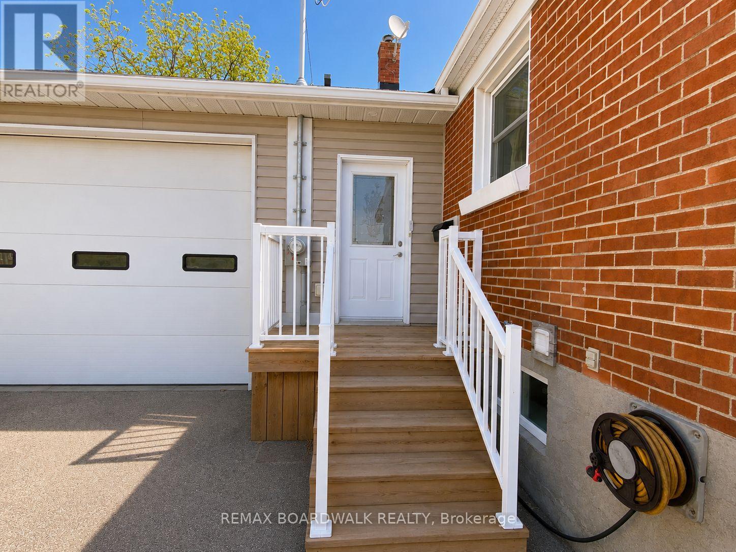 39 Condie Street, Smiths Falls, Ontario  K7A 2T3 - Photo 3 - X12782158