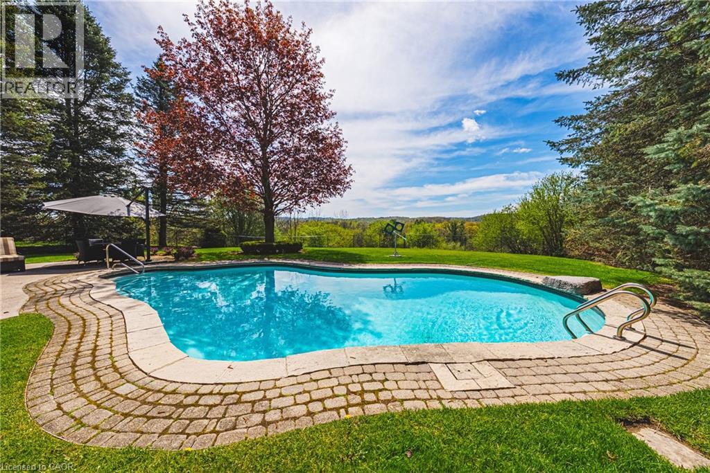 2 Anslow Court, Dundas, Ontario  L9H 6Z2 - Photo 46 - 40824913