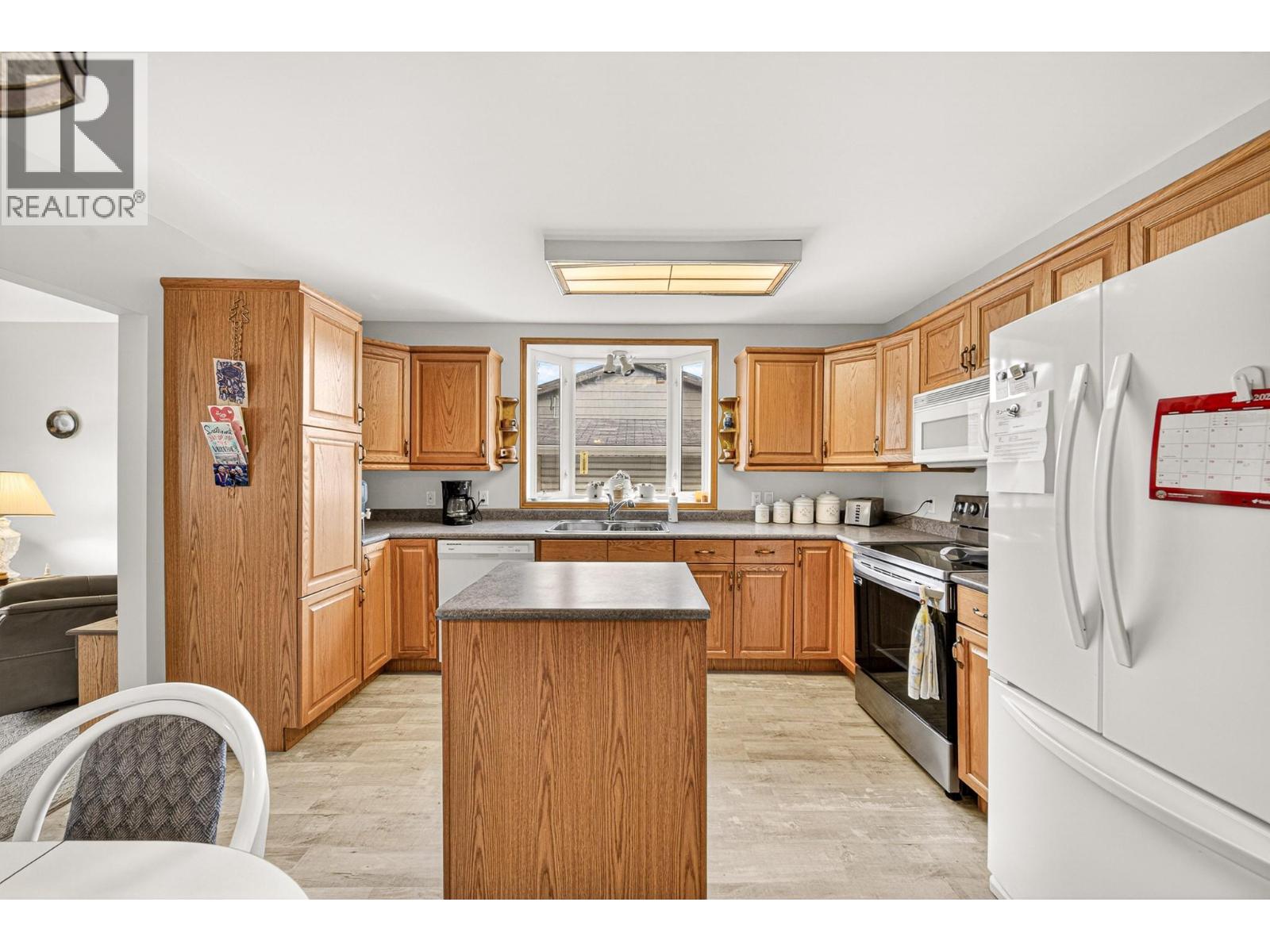 1162 5th Avenue, Fernie, British Columbia  V0B 1M0 - Photo 6 - 10388346
