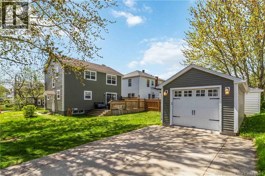 73 Burlington Avenue, Moncton, New Brunswick  E1E 1Z4 - Photo 4 - NB140101