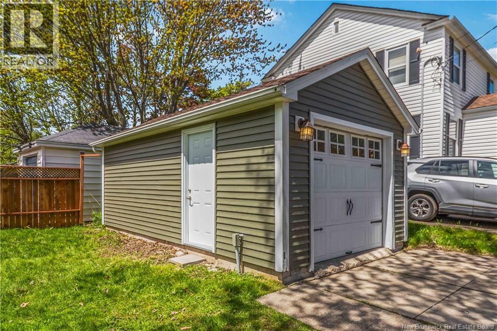 73 Burlington Avenue, Moncton, New Brunswick  E1E 1Z4 - Photo 38 - NB140101