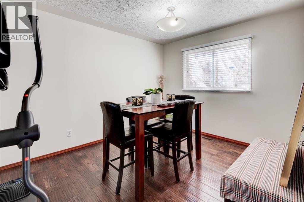 4 Cedargrove Way Sw, Calgary, Alberta  T2W 4V2 - Photo 7 - A2299441