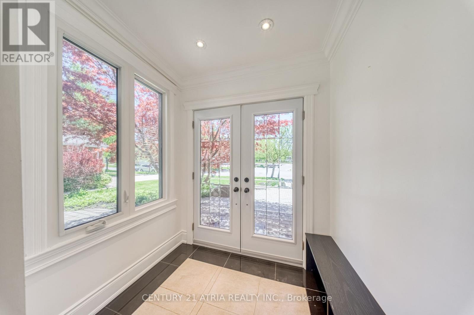 474 Hidden Trail, Toronto, Ontario  M2R 3R8 - Photo 3 - C13160954