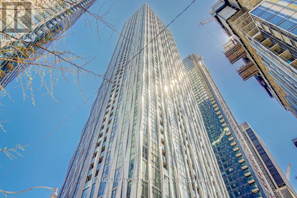 2611 - 1 Yorkville Avenue, Toronto, Ontario M4W 1L1 - Photo 3 - C13160996