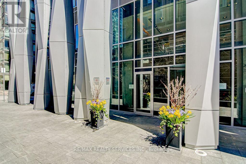 2611 - 1 Yorkville Avenue, Toronto, Ontario M4W 1L1 - Photo 4 - C13160996