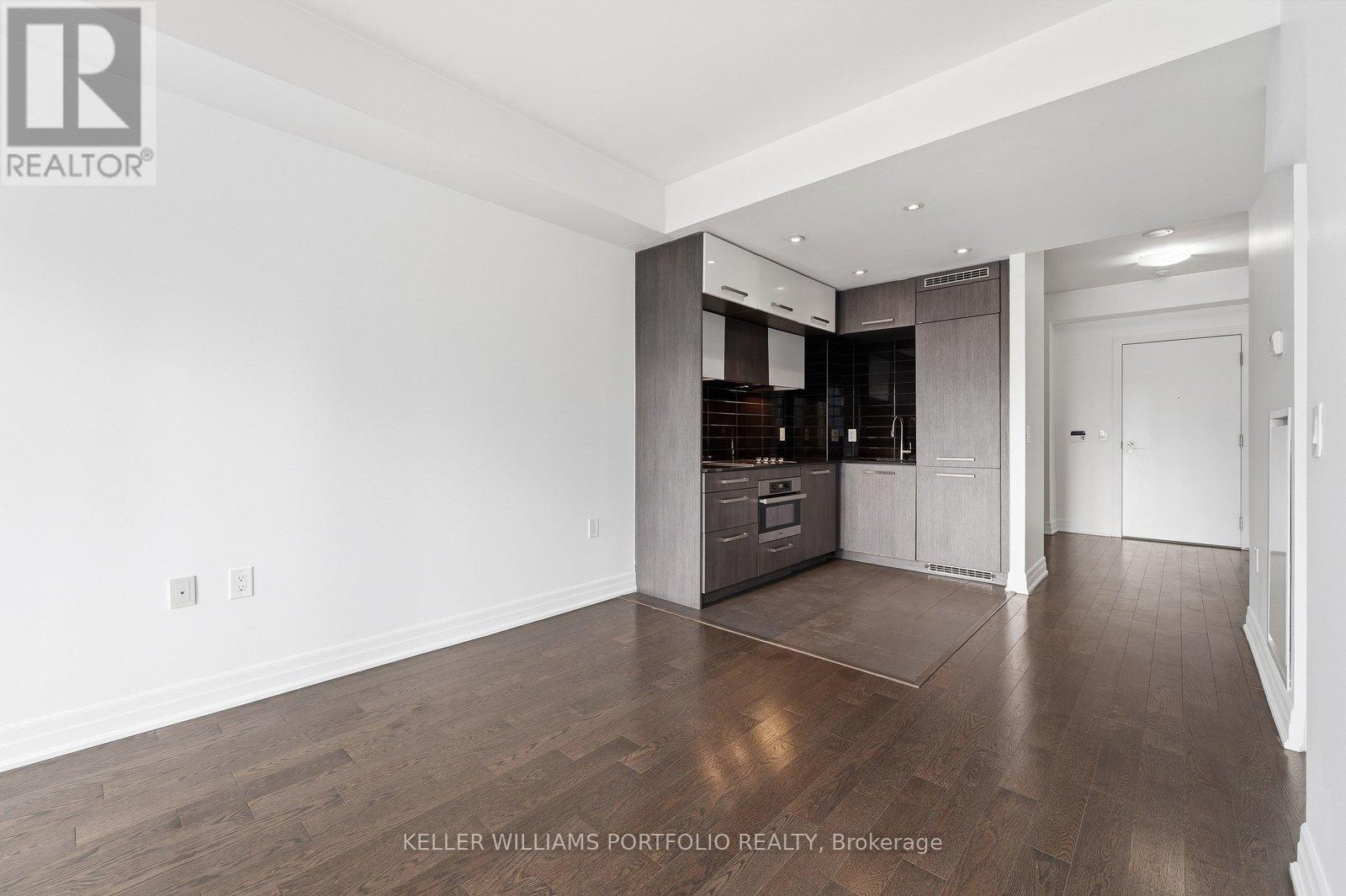 1904 - 8 The Esplanade, Toronto, Ontario  M5E 0A6 - Photo 15 - C13161060