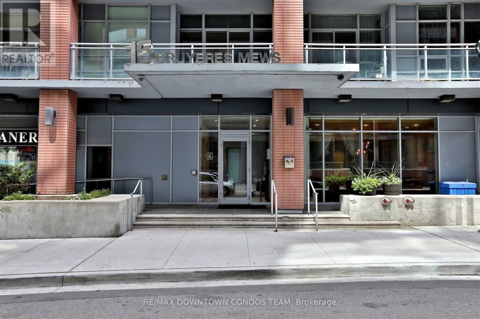 1311 - 15 Bruyeres Mews, Toronto, Ontario M5V 0A7 - Photo 2 - C13161074
