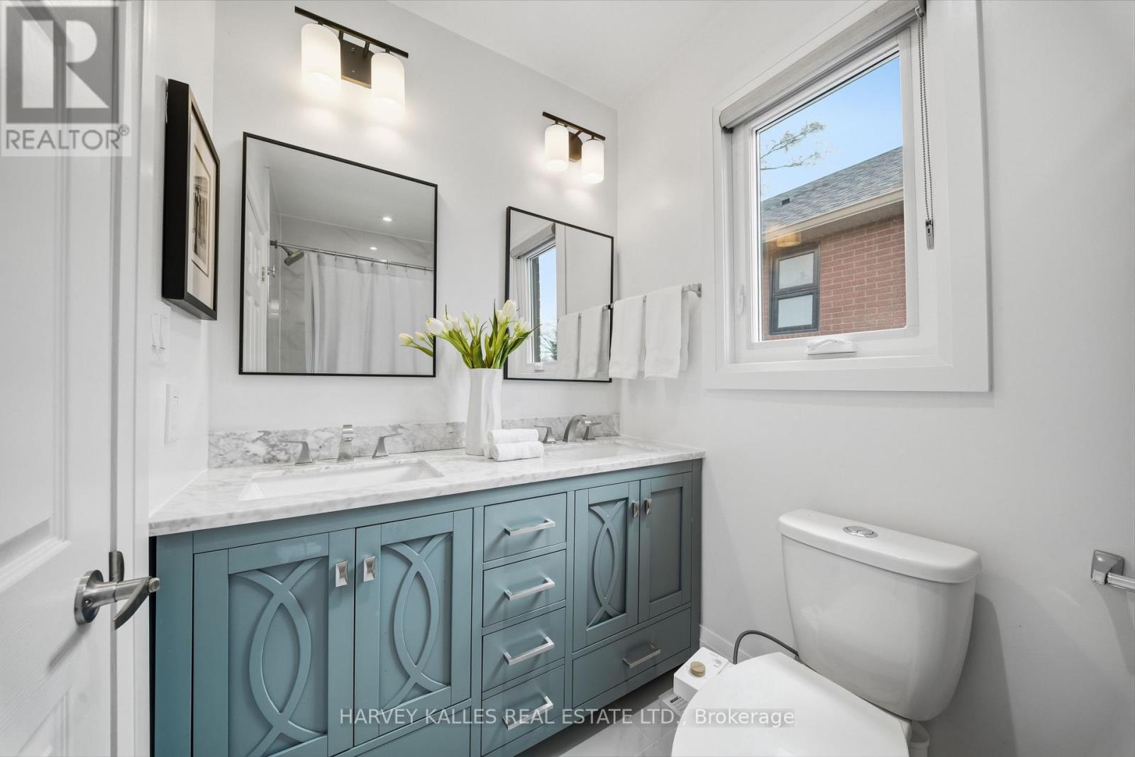 568 Northcliffe Boulevard, Toronto, Ontario  M6E 3L7 - Photo 24 - C13161184