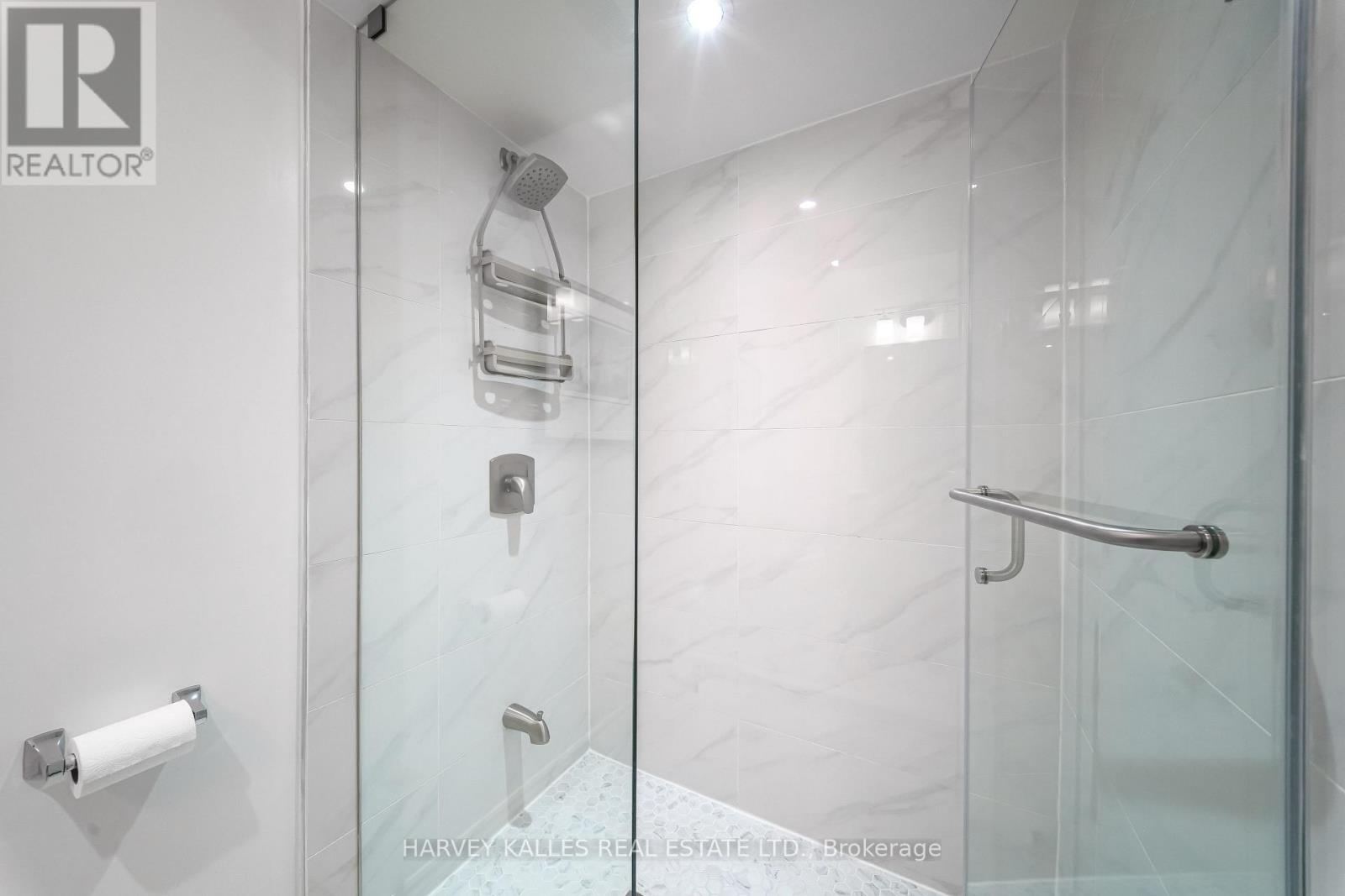568 Northcliffe Boulevard, Toronto, Ontario  M6E 3L7 - Photo 34 - C13161184