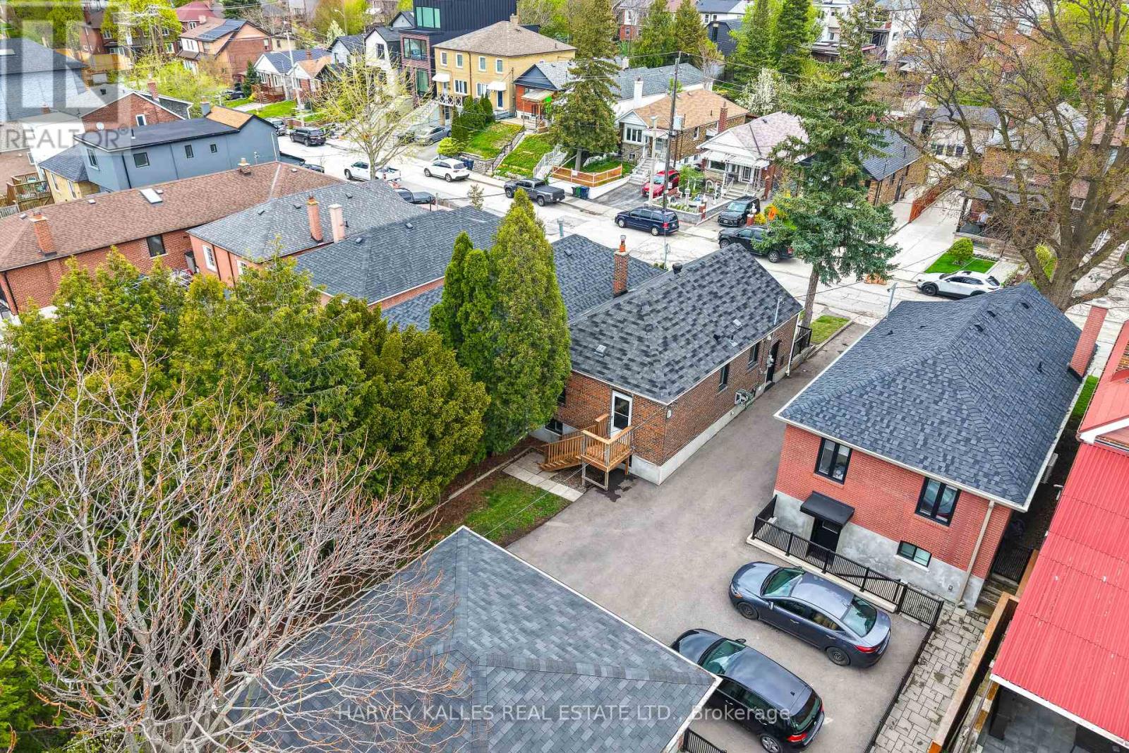 568 Northcliffe Boulevard, Toronto, Ontario  M6E 3L7 - Photo 50 - C13161184