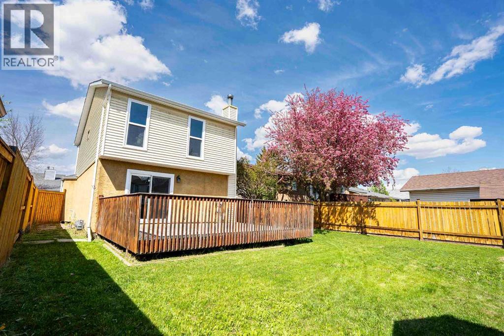 55 Templegreen Drive NE, Calgary, Alberta  T1Y 4Z1 - Photo 4 - A2305565