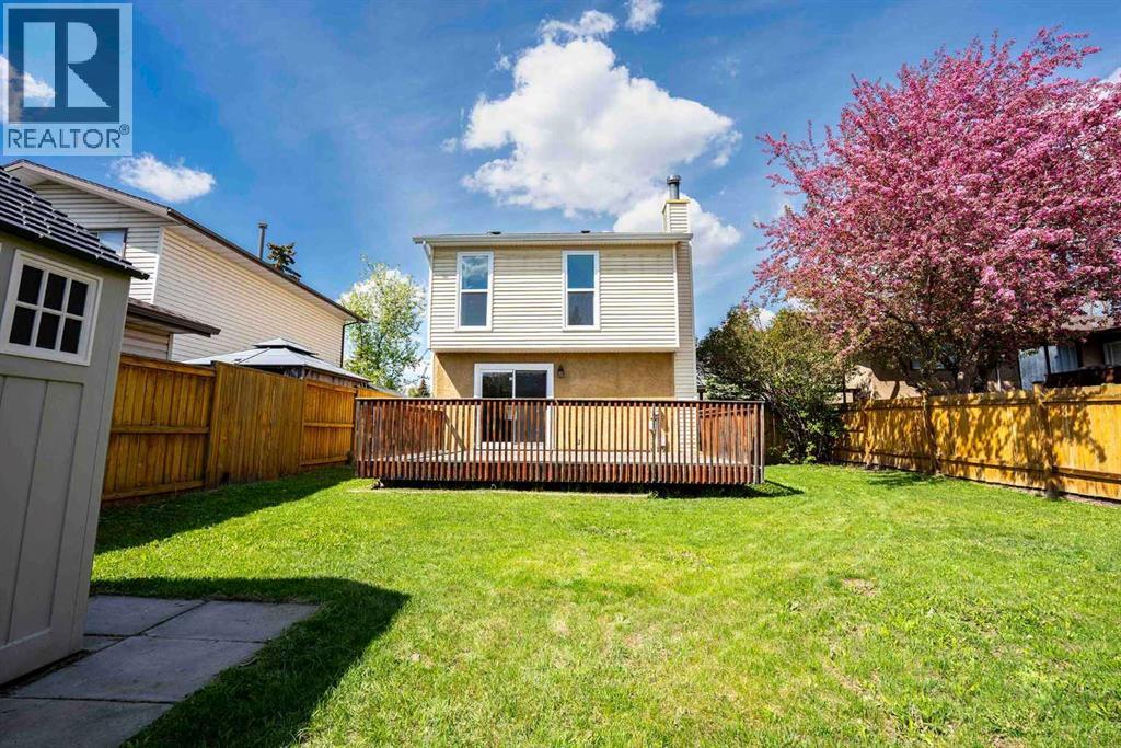 55 Templegreen Drive NE, Calgary, Alberta  T1Y 4Z1 - Photo 5 - A2305565