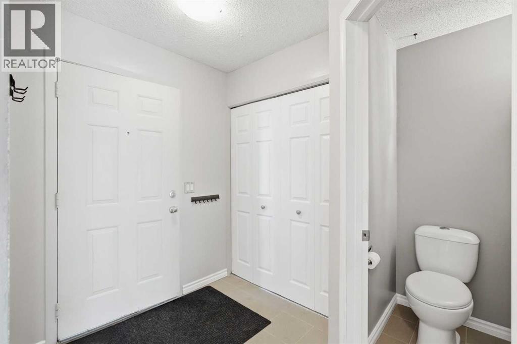 55 Templegreen Drive NE, Calgary, Alberta  T1Y 4Z1 - Photo 8 - A2305565