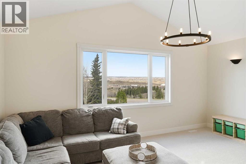 15 Valley Stream Manor NW, Calgary, Alberta  T3B 5V9 - Photo 28 - A2307956