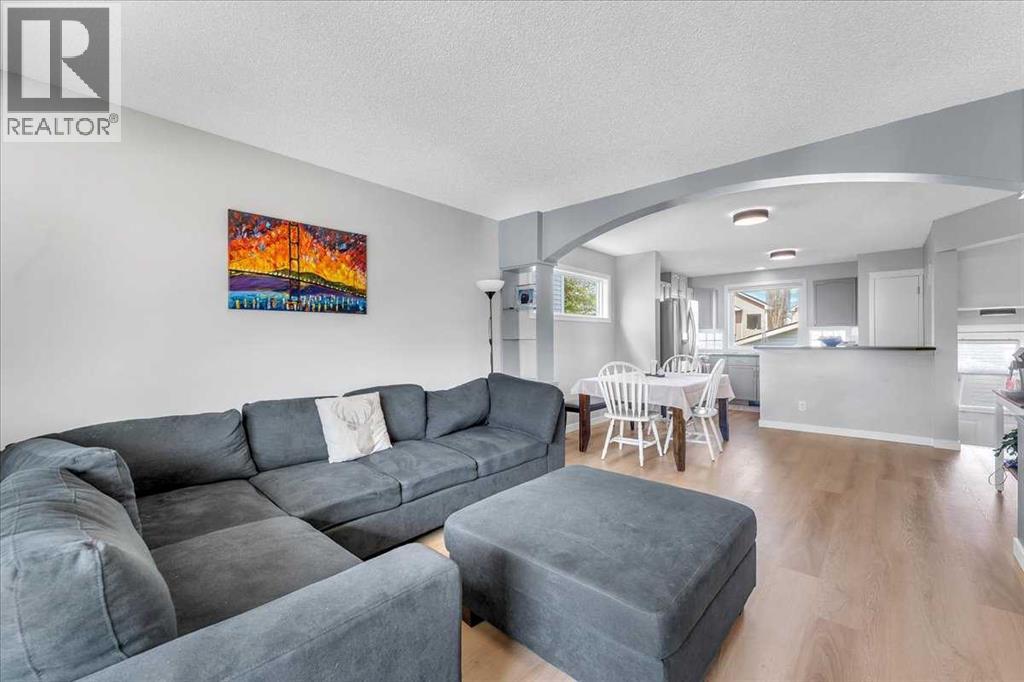 38 Tuscany Valley Heights Nw, Calgary, Alberta  T3L 2E7 - Photo 8 - A2313440