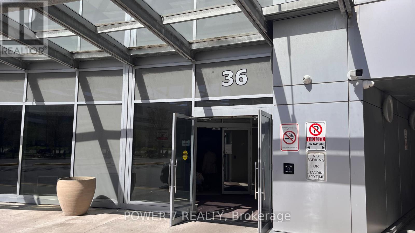 2603 - 36 Lee Centre Drive, Toronto, Ontario M1H 3K2 - Photo 2 - E13161034