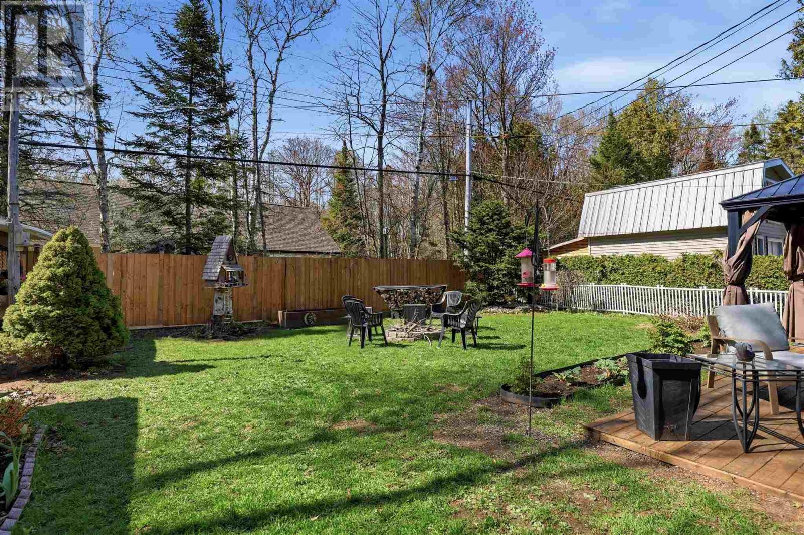 93 Southwood Dr, Sault Ste. Marie, Ontario  P6B 4M2 - Photo 35 - SM261100