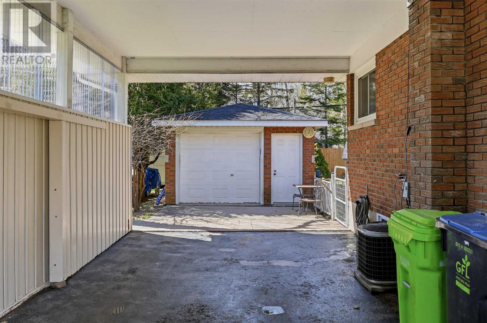 93 Southwood Dr, Sault Ste. Marie, Ontario  P6B 4M2 - Photo 41 - SM261100