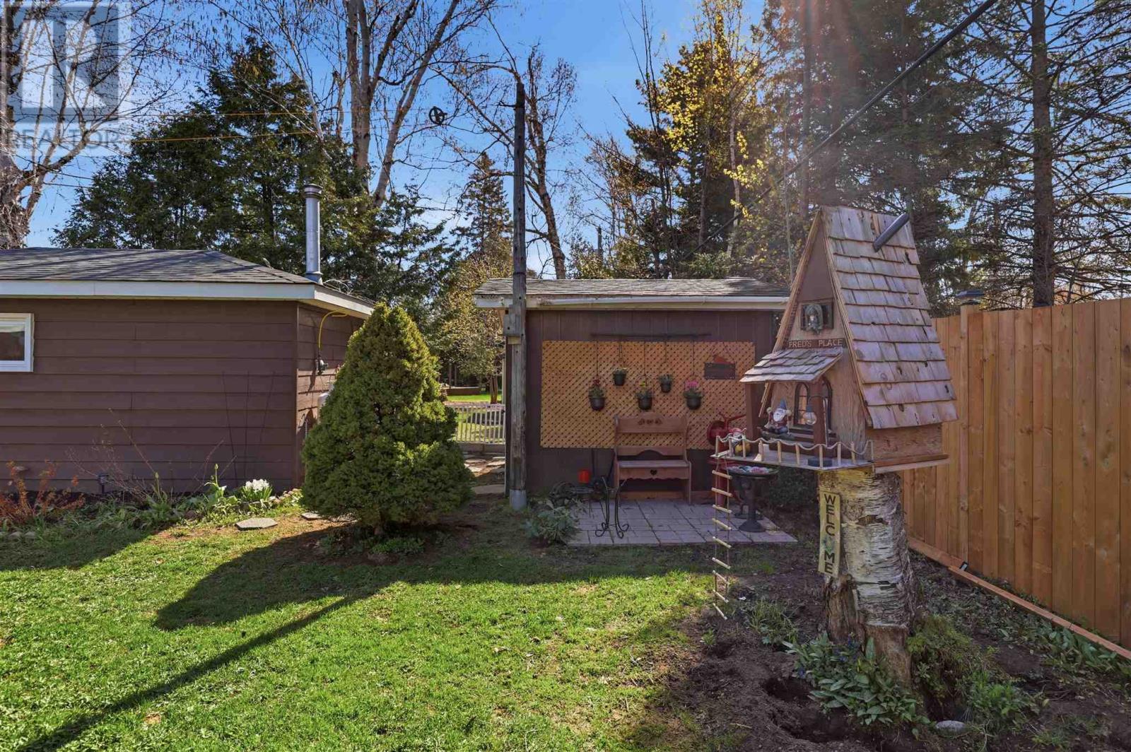 93 Southwood Dr, Sault Ste. Marie, Ontario  P6B 4M2 - Photo 40 - SM261100