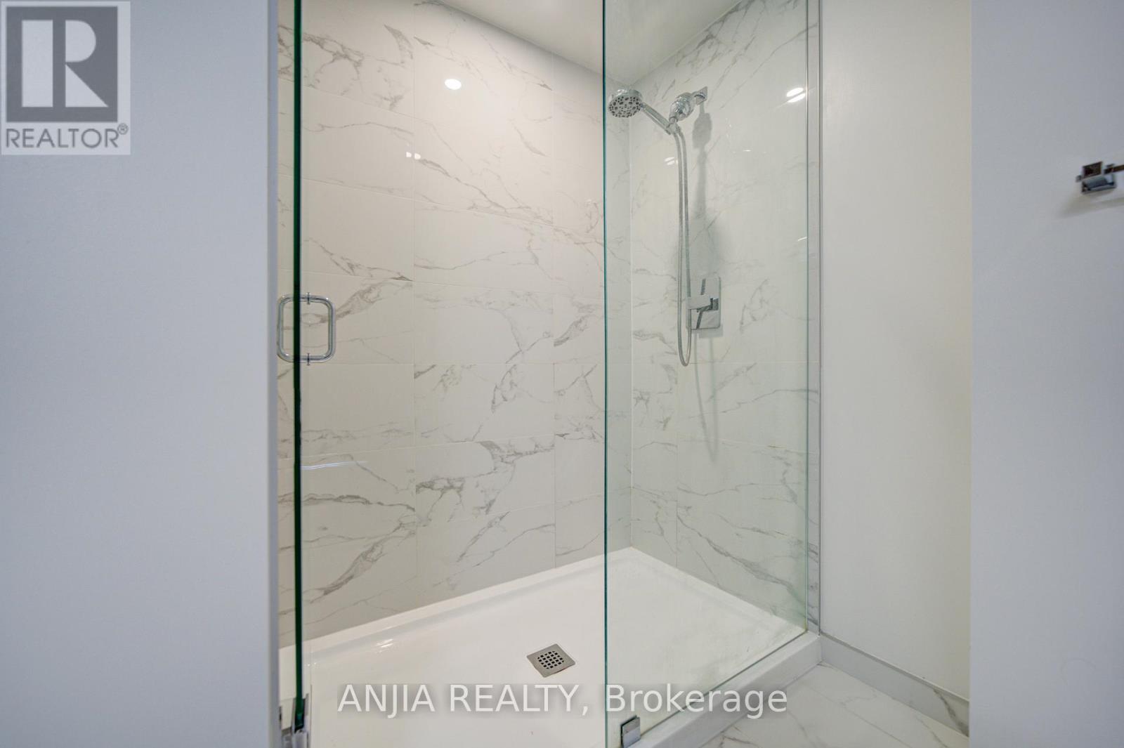 3106 - 18 Water Walk Drive, Markham (Unionville), Ontario  L3R 6L5 - Photo 30 - N13161100