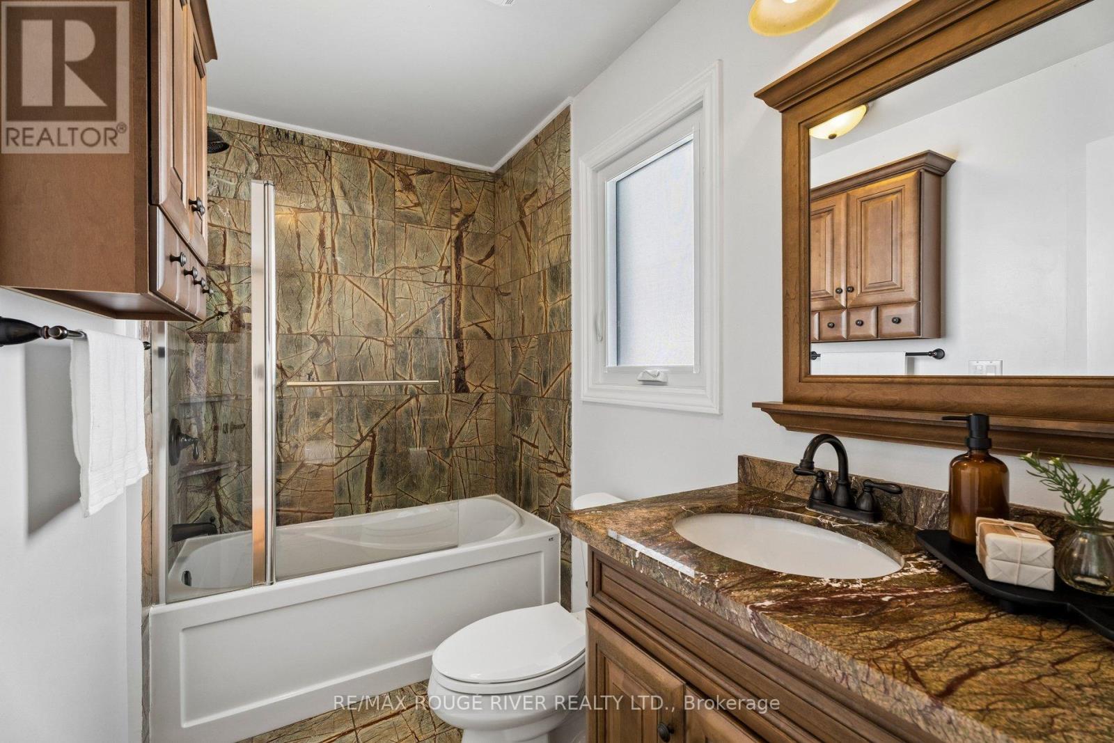 20 Lorne Street, Georgina, Ontario  L0E 1L0 - Photo 20 - N13161152