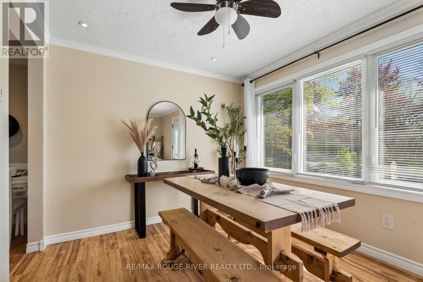 20 Lorne Street, Georgina, Ontario  L0E 1L0 - Photo 7 - N13161152