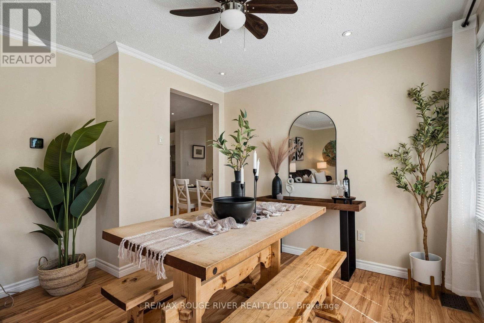 20 Lorne Street, Georgina, Ontario  L0E 1L0 - Photo 8 - N13161152