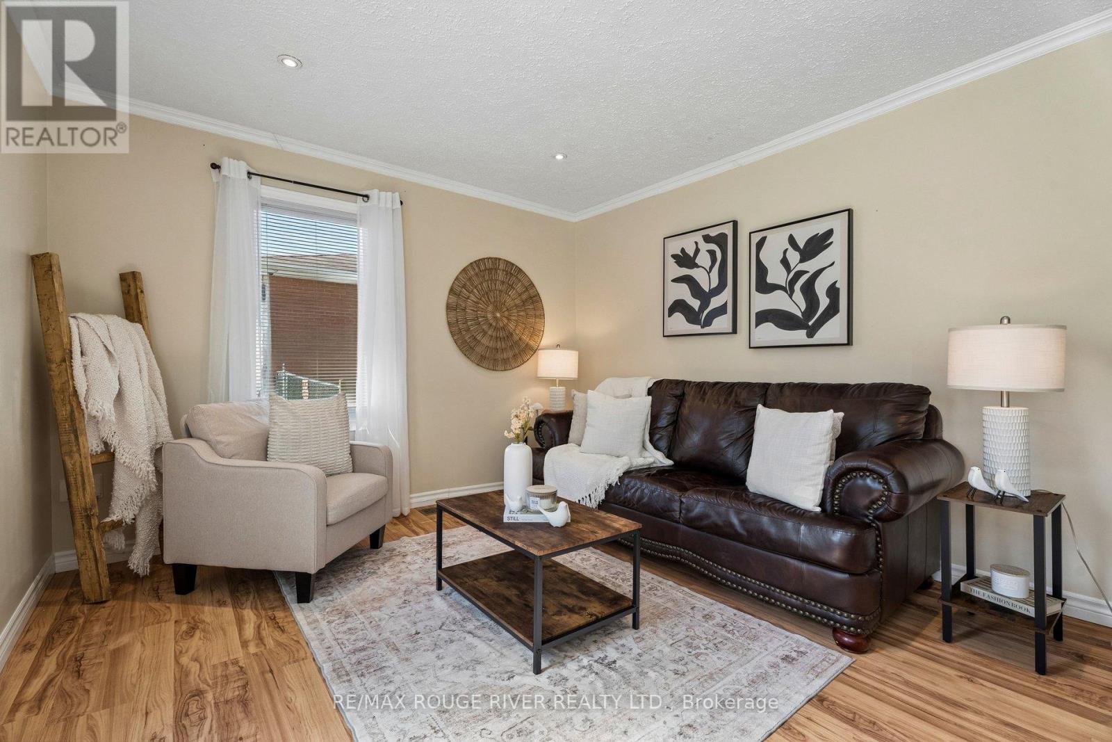 20 Lorne Street, Georgina, Ontario  L0E 1L0 - Photo 9 - N13161152
