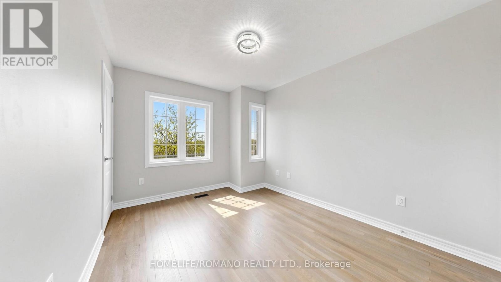 516 Woodspring Avenue, Newmarket, Ontario  L9N 0C2 - Photo 39 - N13161178