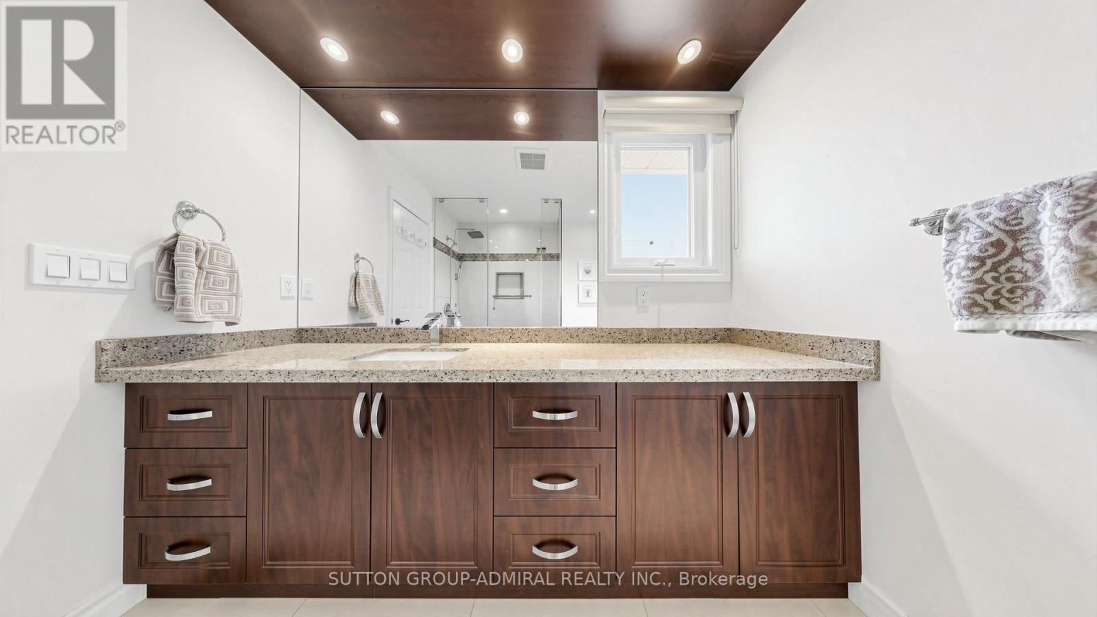 71 Oliver Lane, Vaughan (Maple), Ontario  L6A 1B2 - Photo 19 - N13161262