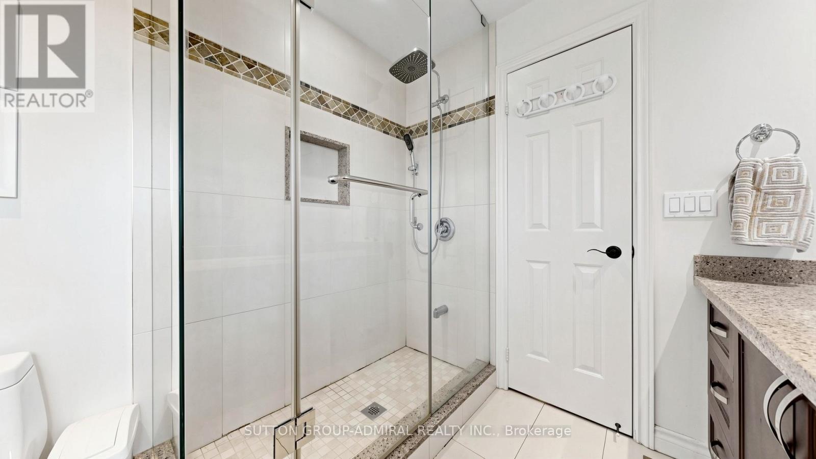 71 Oliver Lane, Vaughan (Maple), Ontario  L6A 1B2 - Photo 20 - N13161262