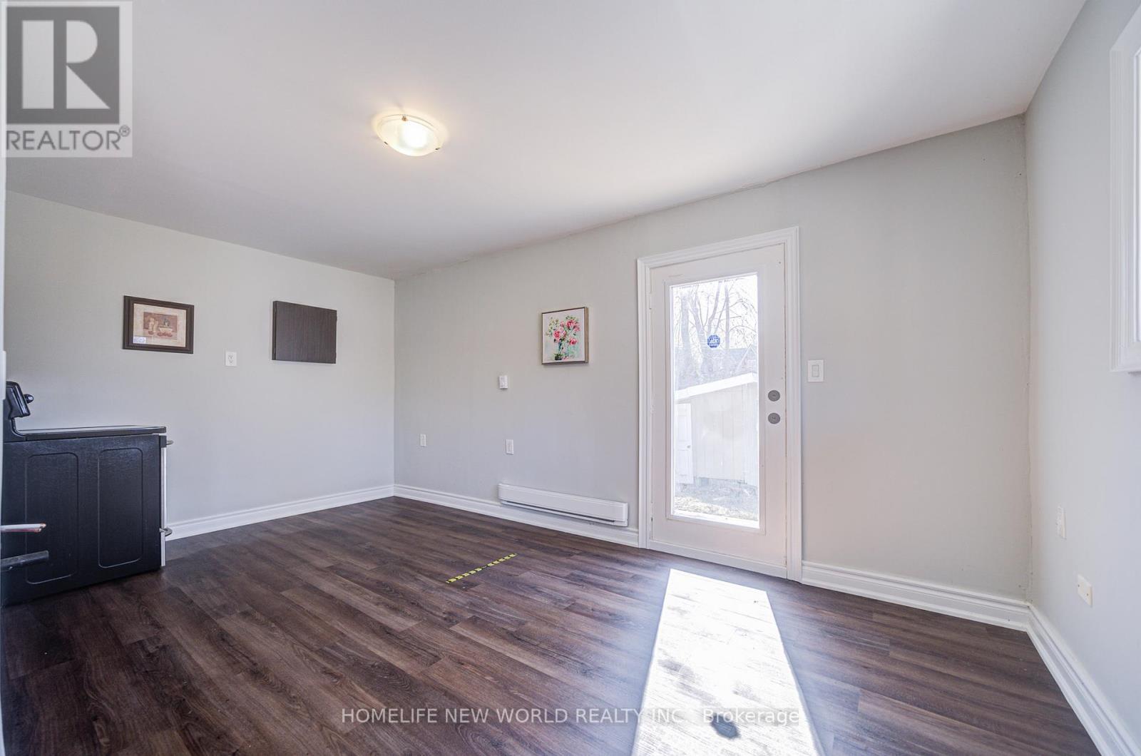 215 Willow Drive, Georgina, Ontario  L4P 2R9 - Photo 35 - N13161270