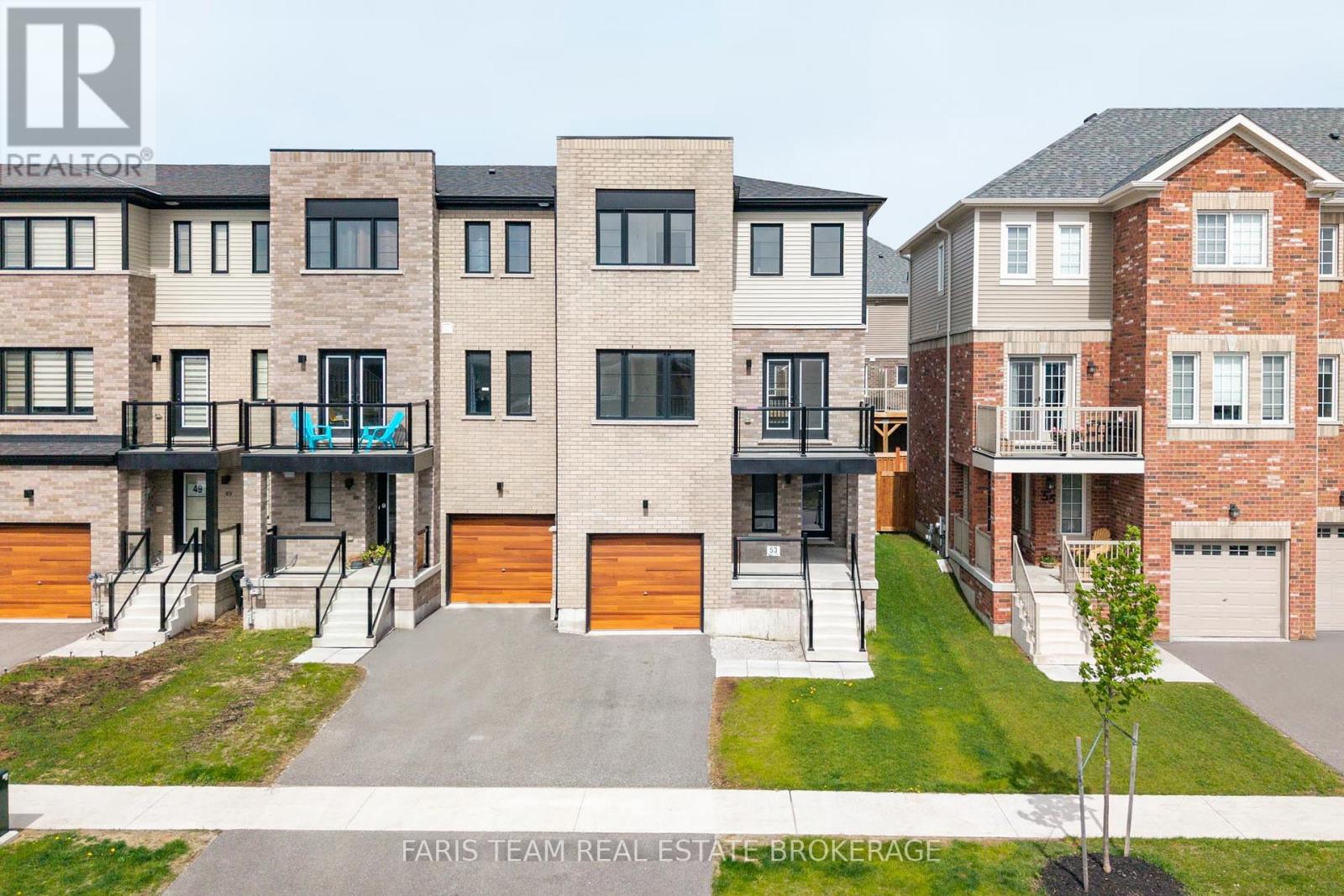 53 HARVEST CRESCENT, Barrie, Ontario