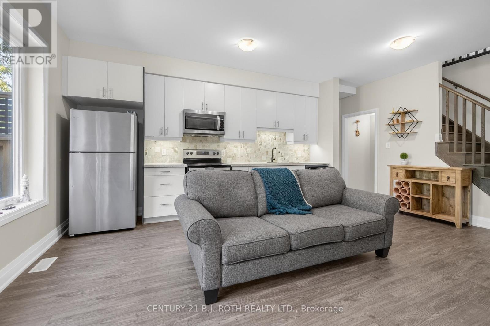 18 Stonehart Lane, Barrie (East Bayfield), Ontario  L4M 7E8 - Photo 16 - S13161240