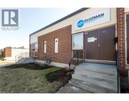 11 PAULANDER Drive Unit# E, kitchener, Ontario
