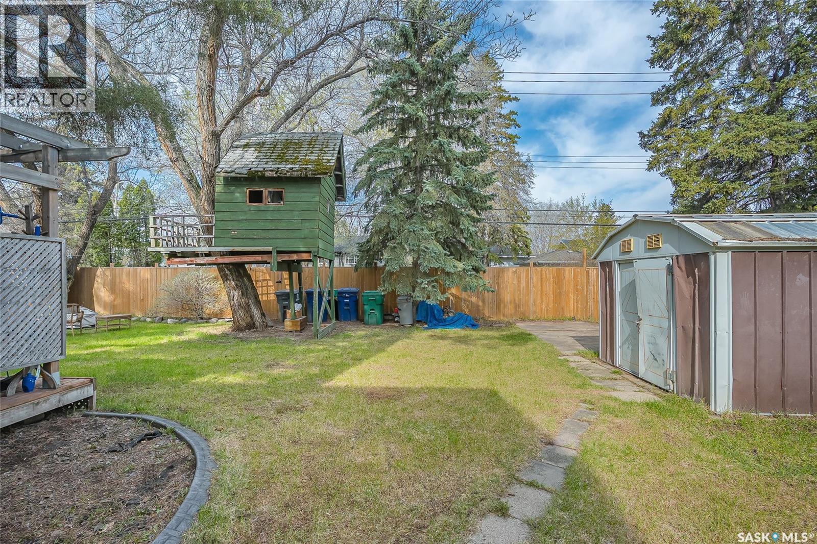 5 Leyden Crescent, Saskatoon, Saskatchewan  S7J 2S3 - Photo 40 - SK036694