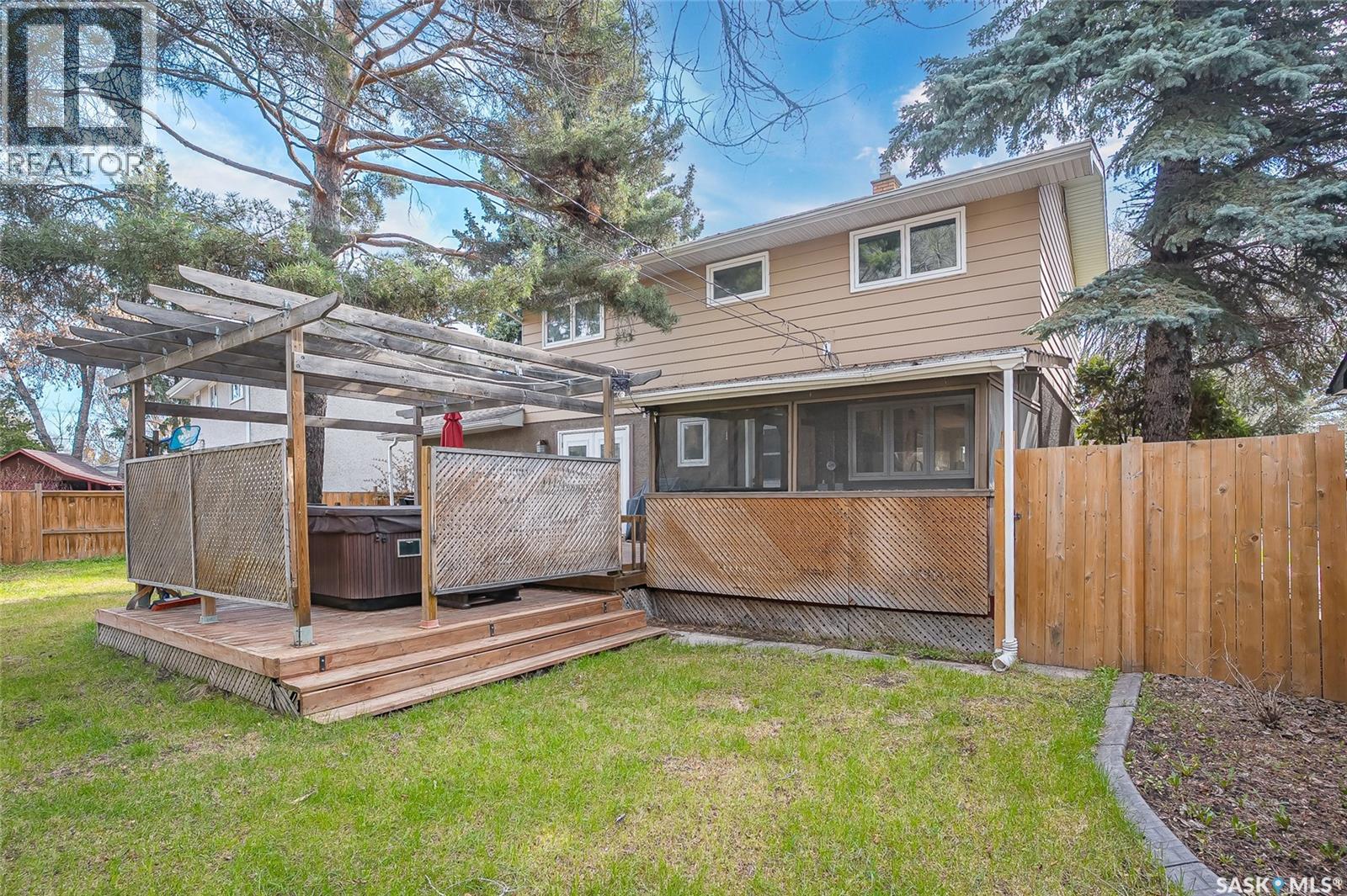 5 Leyden Crescent, Saskatoon, Saskatchewan  S7J 2S3 - Photo 44 - SK036694