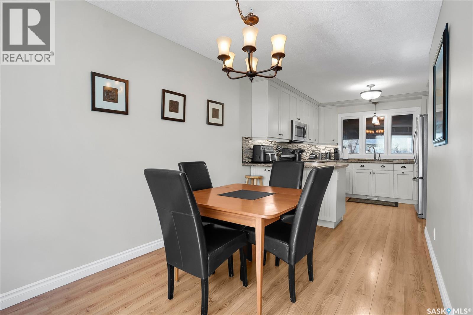5 Leyden Crescent, Saskatoon, Saskatchewan  S7J 2S3 - Photo 8 - SK036694