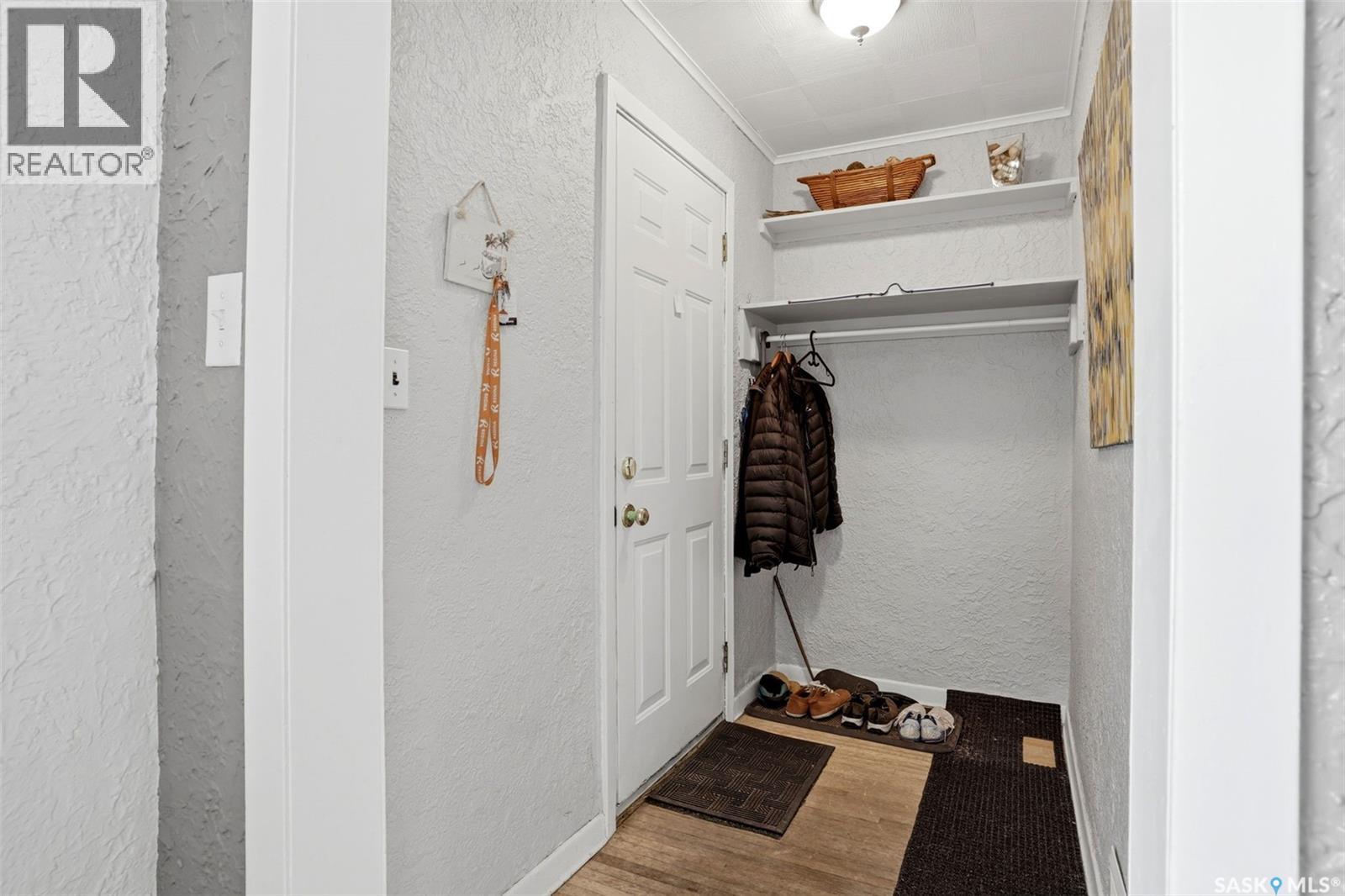 2249 Atkinson Street, Regina, Saskatchewan  S4N 3X2 - Photo 2 - SK036669