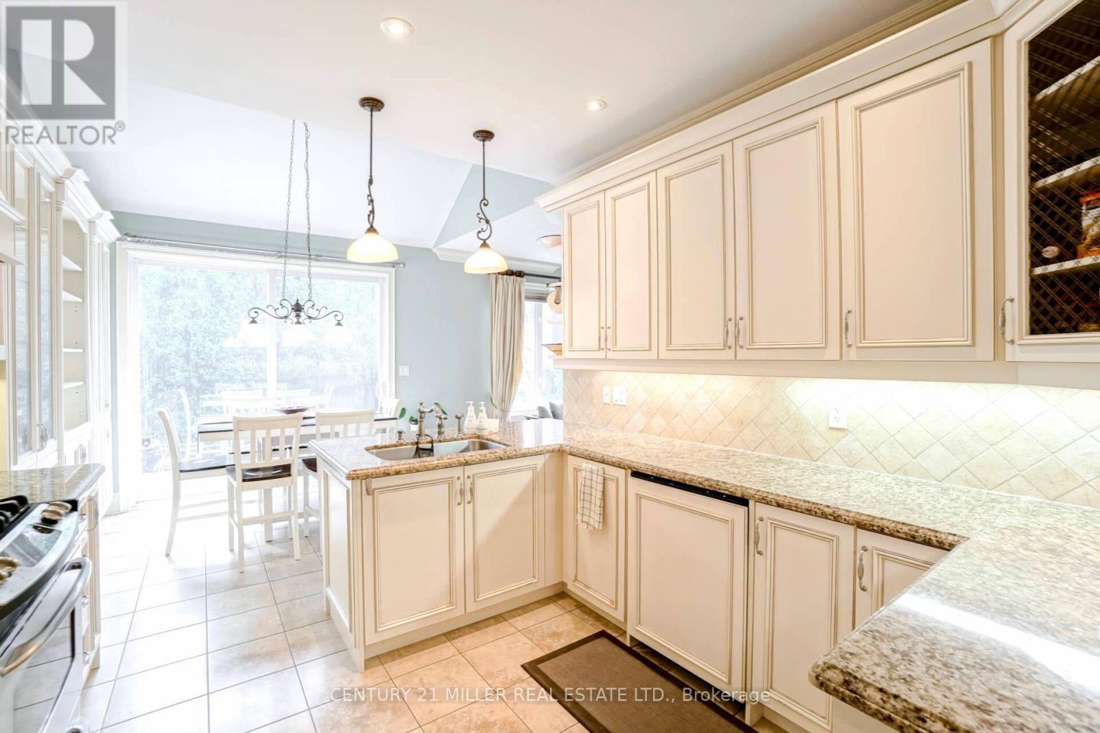 3256 Epworth Crescent, Oakville, Ontario  L6M 0B4 - Photo 10 - W13160896